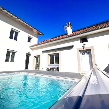 La De Julien Avec Piscine *