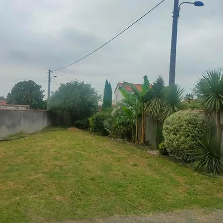 La De Julien Avec Piscine 홈스테이