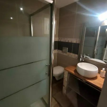 La De Julien Avec Piscine 홈스테이 Aureilhan (Hautes-Pyrenees)